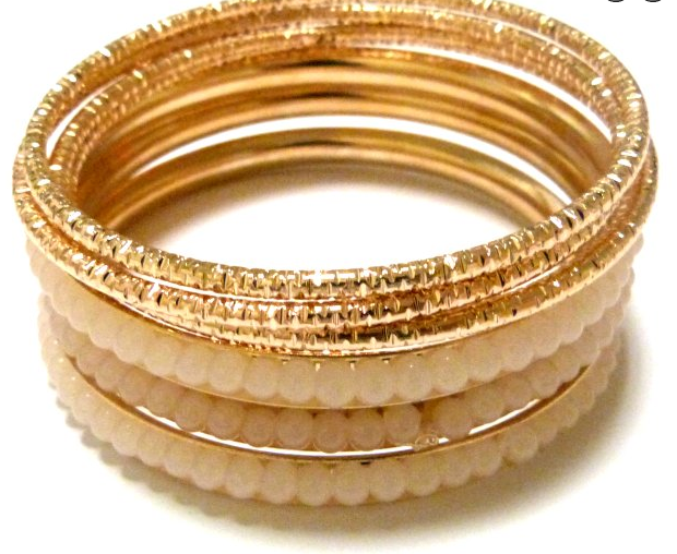 Lot de 7 bracelets en Métal (3 blancs et 4 dorés)